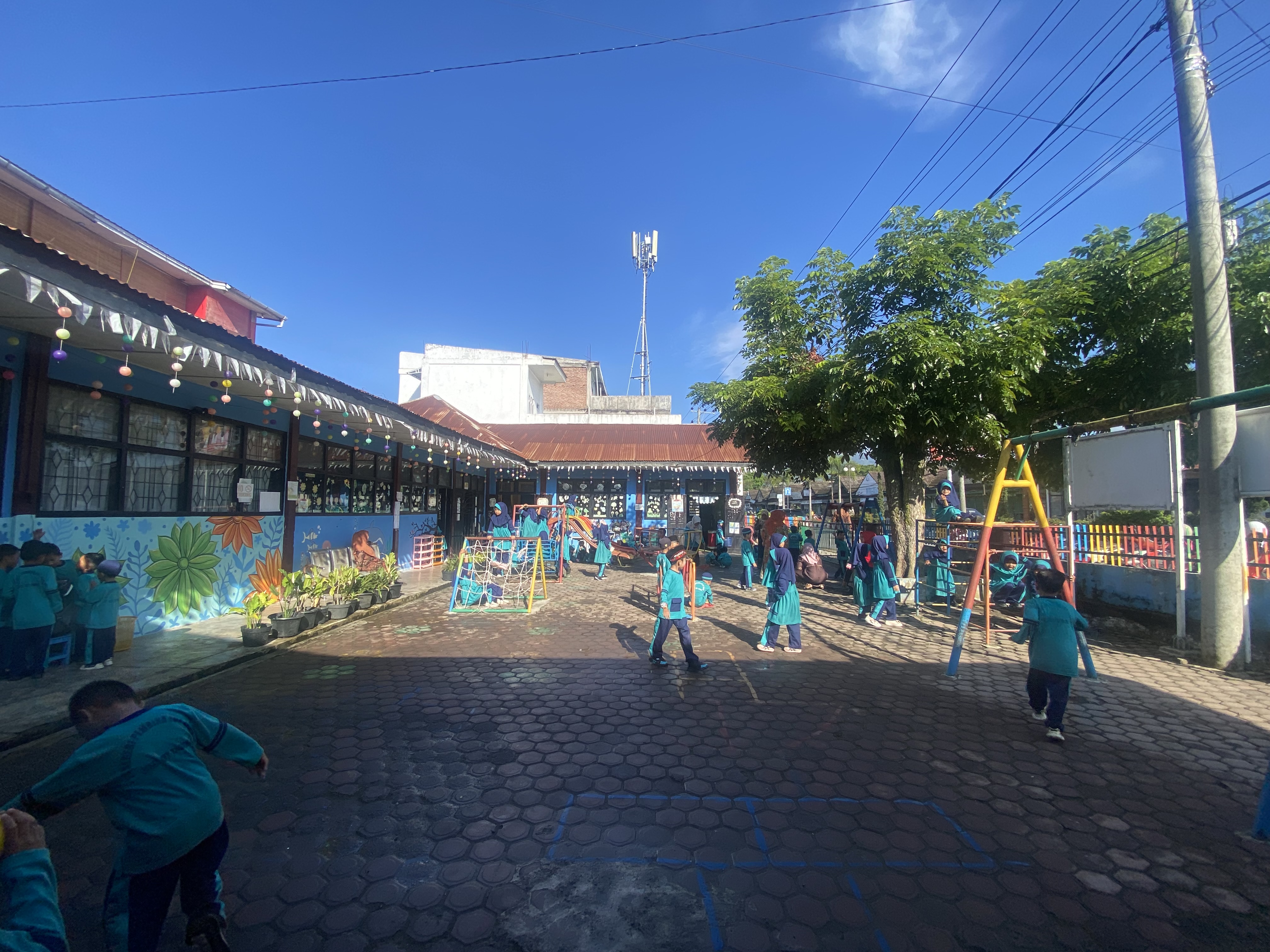 Gotong royong , Sabtu bersih belangi 